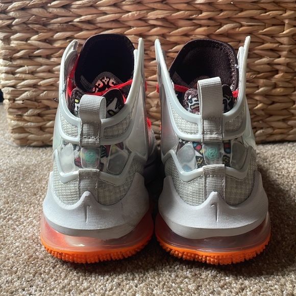 Orange and white size 5.5 LeBron 19 - Picture 4 of 4